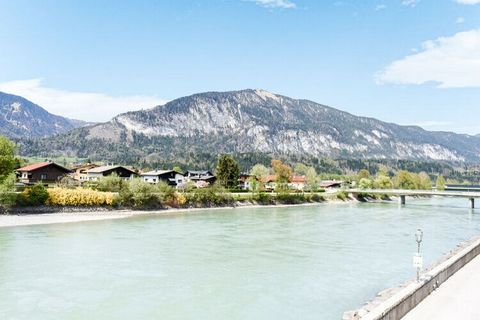 Stay in this beautiful apartment with a wonderful view of the Inn, a right tributary of the Danube and at the same time one of the main drainage routes in the Alps. You can take lovely walks and bike rides in the surroundings. A visit to the Augustin...