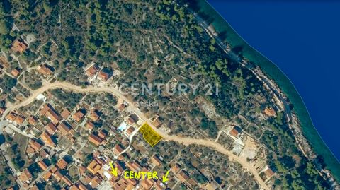 SALI, building plot of 584 m2.   Building land for sale in Salim, surface area 584 m2, nice plot, closer to PUNTA BLUDA beach. A building with 6 apartments can be built. The place has all the necessary facilities (infirmary, post office, shop). Good ...