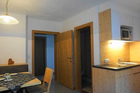 Cosy, small apartment house in the wonderful hiking paradise of Flachau, surrounded by the unique mountain landscape of the Salzburg Alps (990 m above sea level). The property includes a large lawn with barbecue facilities, a children's playground wi...