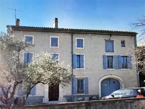 Purchase this 16.13 m2 studio in the town of Suze la Rousse. This accommodation is ideally located, in the center of the village, in a building which will be completely renovated. Delivery is scheduled for the end of the first half of 2024 your IDIMM...