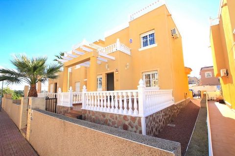 Situated in an elevated position, close to the Recorral natural park, this amazing, detached villa offers up peaceful living in a highly sought-after location.  The property makes up part of a small development and benefits from use of a large shared...