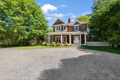 This light and airy farmhouse style home was built in 2015 and is just a stone's throw away from East Hampton's North Main Street. Enjoy nearby ocean beaches, shopping, restaurants, and museums, as well as the convenience of having the Jitney and tra...