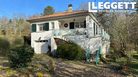 83023JTO24 - This charming house with 3 bedrooms is situated in a sunny spot, a few minutes walking distance from a lovely town with amenities, doctors, small shop, weekly market, pharmacy and school. Cubjac 2 minutes, and Perigueux less than a 30 mi...