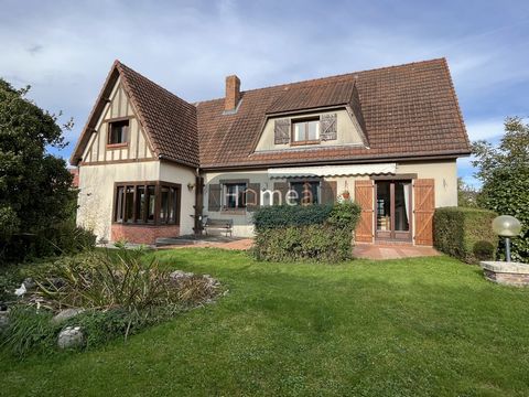 NEW HOMEA PAVILLY Come and discover this detached house from the 80's near Barentin including: On the ground floor: a fitted and equipped kitchen, a living room, a separate toilet, a living room, a mezzanine bedroom and a shower room with toilet. Ups...
