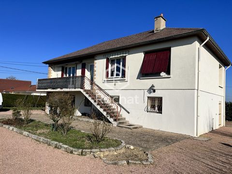 Type of sale: OCCUPIED LIFE Type of property: Detached house Location: VOLESVRES (71) Bouquet : 52 800 € Pension: 240 € / month Seller age: 75 year old male Market value: €160,000 Occupancy value: €86,828 Registration fee*: 7000 € (*given as an indic...