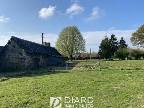 In the countryside and in the immediate vicinity of Vitré, come and discover two stone buildings to renovate. Floor area of about 140 m2. You will enjoy a plot of 4935 m2 that can accommodate animals. Property not subject to the DPE. Selling price: 7...