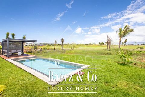 A newly constructed luxury villa featuring 4 ensuite bedrooms situated on the renowned par 3 golf course, The Nine. Enjoy breathtaking views of the golf course with high ceilings accentuating the spacious feel. The villa comes fully furnished and is ...