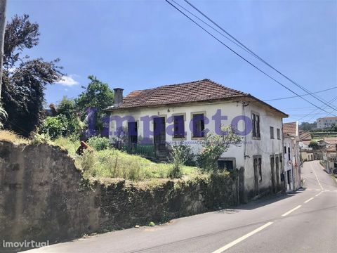 Buy Building to recover in Cucujães intended for housing and commerce. - 2-storey building: ground floor and 1st floor - Construction area: 170 m² - Land area: 470 m² - Useful area: 170 m² - House: 5 bedrooms; 2 rooms; 2 wc - Shop on the r/c/ 2 rooms...