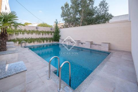 This fabulous apartment is presented in impeccable condition, brand new. The apartment is located in a development whose construction has recently been completed, with excellent criteria, as well as quality materials and finishes. On the floor, we ha...