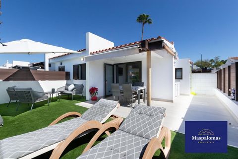 Maspalomas Real estate offers this fabulous newly refurbished corner bungalow with all amenities. The bungalow offers a living room with air conditioning - American style fitted kitchen, 1 bedroom, 1 bathroom with shower. The property has in the outs...
