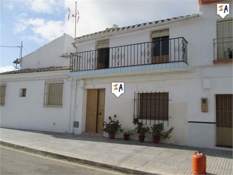 Situated in the whitewashed Spanish village of Las Higueras, in the Cordoba province of Andalucia, Spain is this 3 bedroom 190m2 build Townhouse property is close to the popular large town of Priego de Cordoba and near to the spectacular Lake of Izna...