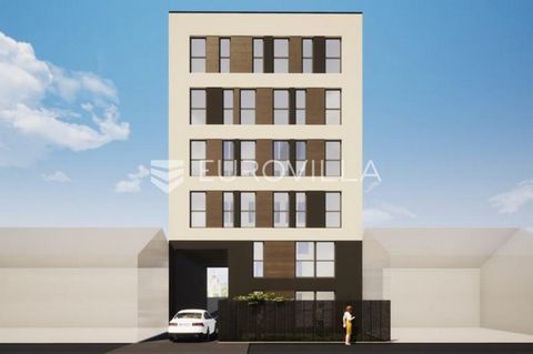 Osijek, Novi grad, new building, luxurious apartment, built according to the highest quality standards. The apartment is located 500m from two shopping chains, a retail park, an elementary school, and a kindergarten. There are also several schools an...