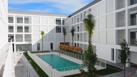 A small Development of only 65 modern new apartments, 2, 3 and 4 bedrooms contemporary style in the traditional town of San Pedro de Alcántara,. The development is equipped with swimming pool, a children´s playground, gym and underground parking. The...