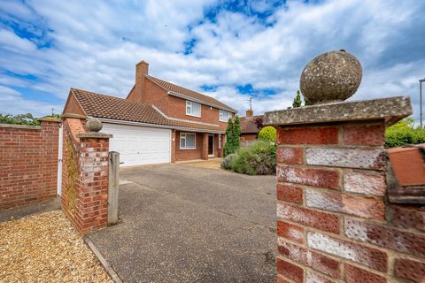 Fine & Country are pleased to present to the market a mature detached property offering spacious accommodation situated on a large corner plot in the sought after village of Dersingham. The property benefits from a bright and welcoming entrance hall,...