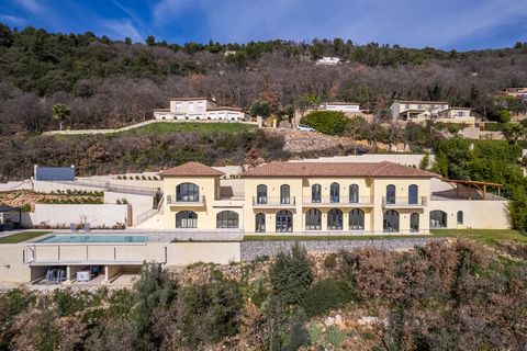 Immaculate large estate with stunning vistas. Speracedes, in a dominant position on the hills in a sought-after residential area with breathtaking views of the sea, Lake Saint-Cassien and the hilltop village of Cabris, this magnificent new villa of a...