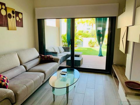 Located in Alicante. **Live life to the fullest at Balcon de Finestrat!** Enjoy comfort and luxury in this spectacular 2-bedroom, 2-bathroom apartment, located in the prestigious Balcon de Finestrat complex. This bright and spacious apartment offers ...
