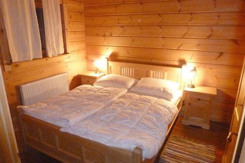 A special holiday in a typical wooden log cabin. The cozy feel-good climate of the Juval holiday apartment is unique. We are away from noise and stress and offer this apartment with 60m² and space for up to 6 people. It is located on the ground floor...