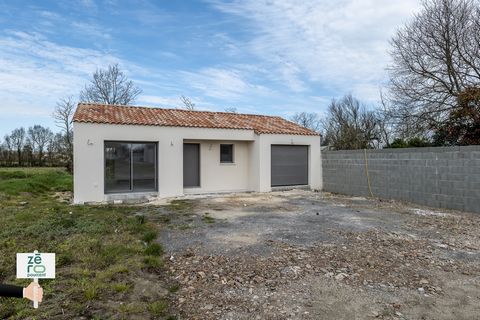 Come and discover this new house of 88 m2, 4 rooms on a plot of 505 m2. It is less than 20 minutes from the beaches, 25 minutes from Saint-Gilles-Croix-de-Vie and only 30 minutes from La Roche-sur-Yon. It is also less than 10 minutes from the Achards...