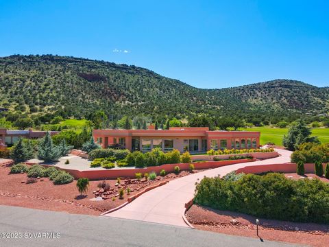 Incredible 3,659 sq ft home on .083 acres with 3BRs/5BAs with dramatic views. Great room has a fabulous fireplace & built-ins. Amazing quartz/onyx granite in the kitchen (Sub Zero, induction cooktop), Custom Tambour cabinets throughout. MBA has a cof...