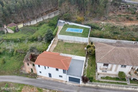 House T3 in Branca, in Espinheira. Do you want to live in the quiet of the countryside, but close to commerce and access? This is the place for you. With idyllic views of the mountains, this 3 bedroom villa refurbished in 2021, has unique features.  ...