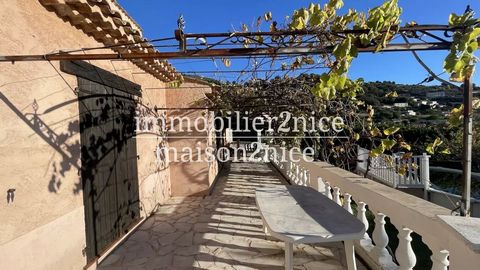 NICE: 6-room Provencal villa with 4 bedrooms of 126m2 garden and swimming pool, sunny, in absolute calm, unobstructed view of the hills, flat landscaped garden with a cadastral above ground swimming pool. Large cathedral living room of 45m² with its ...