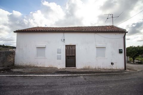 Conjunto habitacional pronto a habitar, em local aprazível e único na freguesia de Abrunheira, lugar de Reveles - Montemor-o-Velho