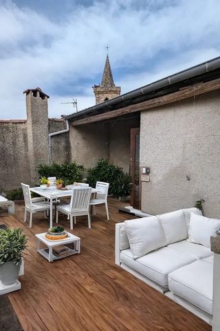 Come and discover exclusively in your Laborie Real Estate Agency, this village house to renovate. Ground floor: A large entrance hall, leading to a separate toilet, a first bedroom of almost 12 m2, a patio of 7 m2 and a cellar of 17 m2. 1st floor: a ...
