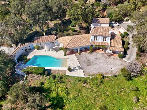 Beautiful Provencal-style villa in a gated domain with breathtaking sea and panoramic views. The main villa comprises a living room with fireplace, leading out to a huge covered terrace and the pool area, a fitted kitchen, a bedroom with en suite bat...