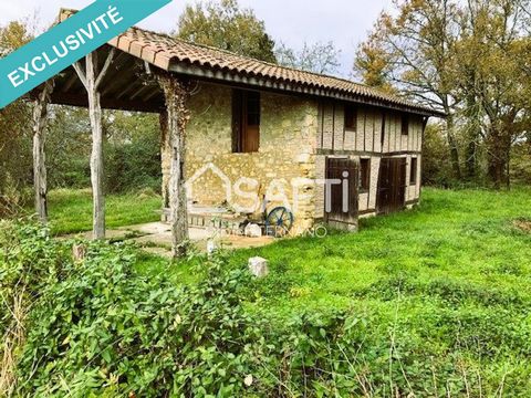 Immerse yourself in the authenticity and rustic charm of the Landes de Gascogne with this dry stone sheepfold, a blank canvas ready to transform into a warm residence. Nestled on a generous plot of 3877m², planted with remarkable trees, this property...