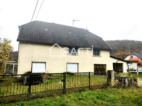 Located in Bourguignon, this village house to renovate according to your tastes benefits from a privileged location in a sought-after and quiet area. Close to the village's amenities and points of interest, it offers a comfortable quality of life to ...