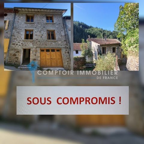 Comptoir Immobilier de France, offers for sale this spacious stone village house to renovate on 2 floors, low budget, very good investment. Located in the centre of the village of St Martin-de-Valamas (07310), close to shops. It is composed on the gr...