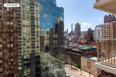 REDUCED New to Market! Welcome to this Sun Filled One Bedroom and One bath home in the luxury Upper East Side condominium Continental Towers. As you walk in you immediately see the lovely wood floors and Sun streaming in this home. There is a spaciou...
