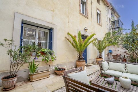 RESEAU BONAPARTE, Malika HAMACHE ... , in the heart of a beautiful village in the Corbières with all amenities, 10 minutes from Lézignan Corbières, 25 minutes from Narbonne, I invite you to discover this large winegrower-style house filled with charm...