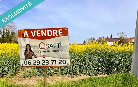 Located in the countryside in a small village located less than 10 minutes by car from NOGENT SUR SEINE (10400). Pleasant flat land of 828 m² offers an ideal living environment in the countryside. Benefiting from a peaceful environment, it guarantees...