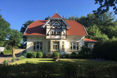 Das Apartment 1 wurde in im ersten Stock der historischen Villa 1912 mit warmen Farben ausgestattet. Ein Zugang zum Gemeinschaftsgarten erlaubt Ihnen auf der Sonnenterrasse des Hauses ein paar Sonnenstrahlen einzufangen. In einer wunderschönen kleine...