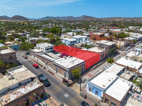 Located in the commercial hub of Todos Santos Casona Hist rica Mungu a spans 2 of the busiest streets in the center making it a great property to start a new project that will enhance the quality of life of the residents. Ideal for art galleries bout...