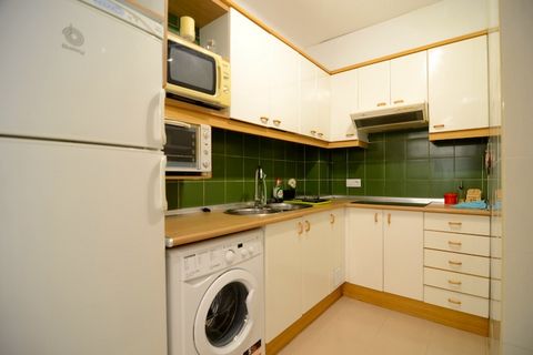 Het appartement in Pals heeft 2 slaapkamer(s) en kan gereserveerd worden tot 5 personen. Accommodatie De accommodatie heeft een oppervlakte van 45 m² issmaakvol gemeubileerde en is volledig uitgerust. De woning bevindt zich op 1 km van de supermarkt,...