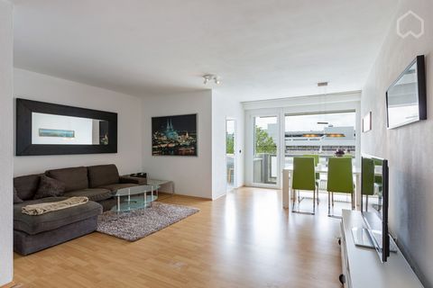 The Rhein Center Shopping Mall is well connected to public transportation. The bright Appartement with sunny balcony, is newly renovated (brandnew kitchen) and has all amenities needed. The Building has an elevator from garage to the top. WiFi includ...