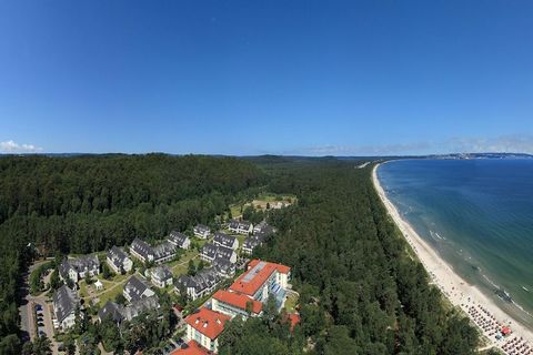 Die Ostseeinsel Rügen ist ein Kinderparadies. Endlose weiße Sandstrände, die weitläufige und bezaubernde Natur sowie die sanfte Ostsee mit ihrem milden Klima laden große und kleine Familien zum Erholen und Entspannen ein. Der Dünenpark Binz ist der i...