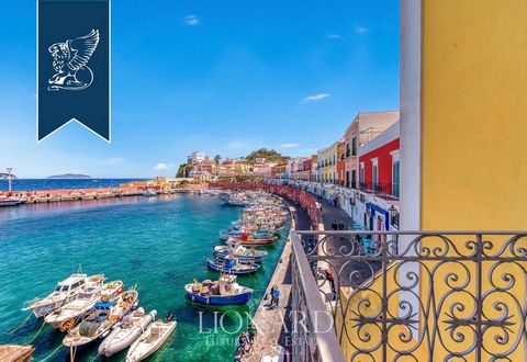 Situated on the picturesque harbour of Ponza, this prestigious 150-sqm seafront estate features a 100-sqm rooftop terrace with breathtaking sea views. The villa includes 3 bedrooms and 3 bathrooms, located in the heart of Ponza's vibrant nightli...