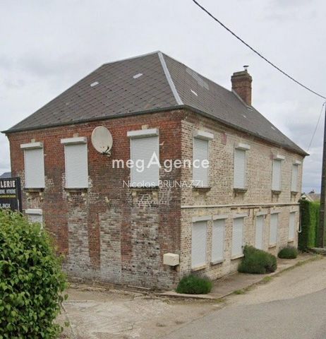 Located in the heart of the peaceful commune of Renouard (61120), this charming house benefits from a green environment, ideal for nature lovers. 10 minutes from local shops and schools, it offers a pleasant and practical living environment for a fam...