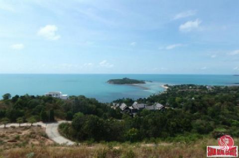 Located on a picturesque hillside, this fabulous Koh Samui land for sale boasts breathtaking panoramic views to the sea, northeast coast of Samui and the neighbouring island of Koh Mat Lang . The land sits in a prestigious development in Choeng Mon a...