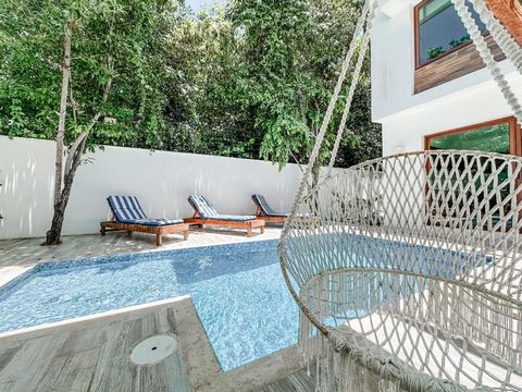 Stunning 4-Bedroom Luxury Home in Aldea Zama - Tulum's Most Exclusive Residential Area This impressive 4-bedroom, 3.5-bathroom home is situated in the heart of Aldea Zama, Tulum's most sought-after residential community. Renowned for its perfect blen...