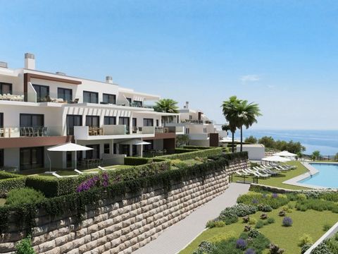 Un tout nouveau complexe résidentiel sur un fantastique emplacement à courte distance de marche de la plage et à quelques minutes en voiture de la ville balnéaire d'Estepona. Il y a des appartements avec deux ou trois chambres à coucher et des a...