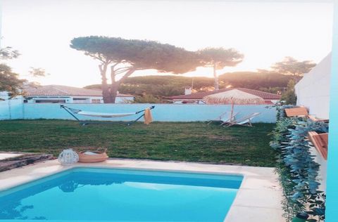 Outside this fantastic property you will find a private swimming pool with dimensions of 4mx2m and a depth range from 1m to 2m. You can relax in the sun in the beautiful garden or have a drink with your companions in the dining area on the terrace. P...