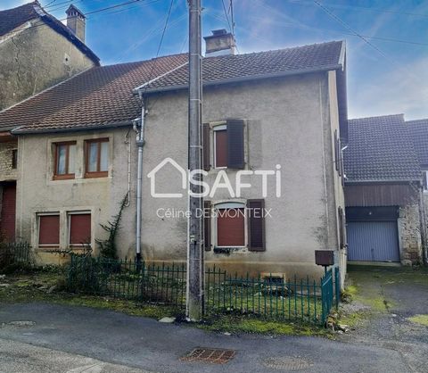 Located in the charming village of Montécheroux, this house to renovate benefits from an ideal location close to the center. Nestled on spacious grounds of 2169 m², it offers a green and peaceful setting, perfect for enjoying moments of relaxation ou...