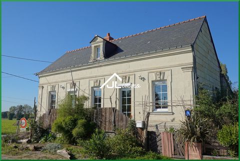 Ensemble constitué d'un restaurant Guinguette et d'une maison de caractère en pierre de tuffeau Situé dans un cadre naturel exceptionnel, à seulement 2,5 km de la fameuse 