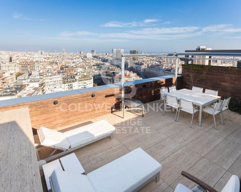 Every day a new sunrise from the Barcelona sky. Every sunset a spectacle of colour from this unique and exclusive penthouse of 192 m2 (172 m2 usable) plus 62 m2 in two terraces, all distributed over four levels connected by a luminous space. The flat...