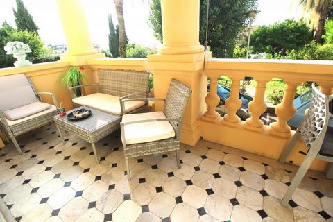 The Amarante Saint Roch agency offers you in a prestigious residence. 5 minutes from the city center on foot. A magnificent TWO ROOM apartment with beautiful terrace comprising: A living room with 11 m2 of MEZZANINE, an independent kitchen, a bedroom...