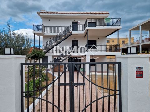 Scopri questo esclusivo appartamento a La Llosa, situato nella migliore zona di Cambrils, completamente ristrutturato e progettato per offrirti comfort, modernità e spazi unici. Questo spettacolare appartamento di 129 m² si trova nel cuore di La Llos...